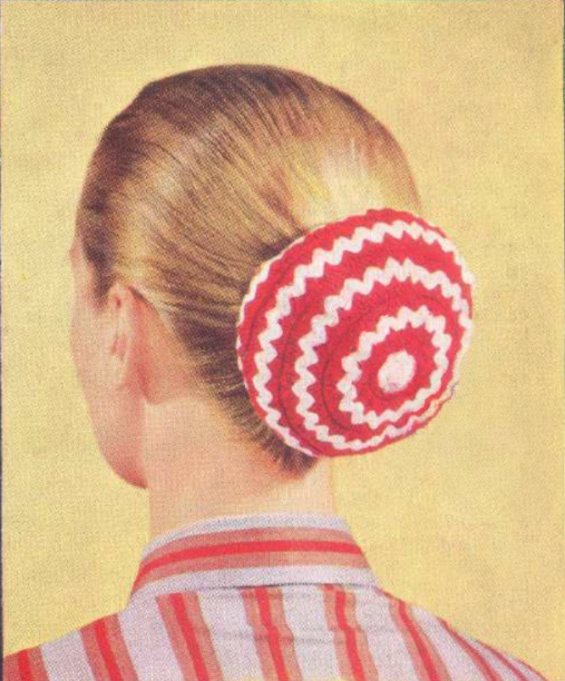 Crochet bun holder